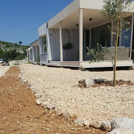 Buqez Eco Resort, No.5 * دراغ